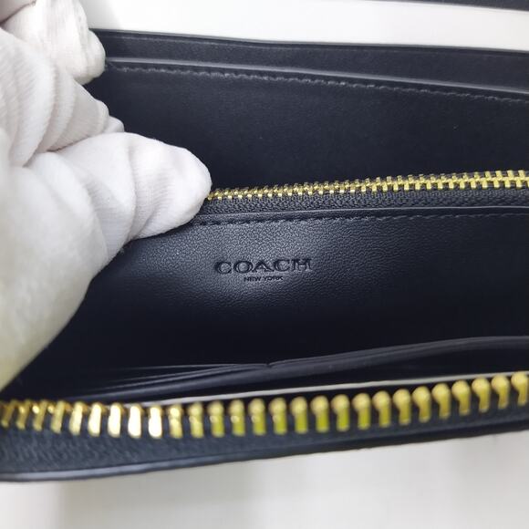 Coach Signature Brown Leather Zip Around Credit Card Long Wallet - NWT $298 - Picture 12 of 16